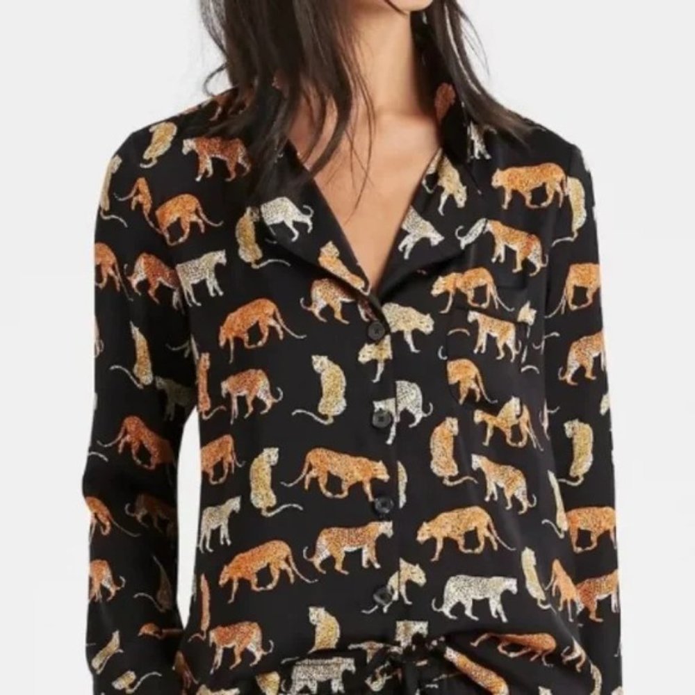 Banana Republic Leopard print button down top (S)